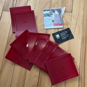 Umbra snap wall decor. Polaroid style frames. New not in box.